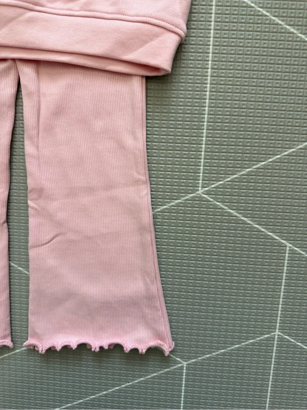 GAP Kids|Baby girl/toddler matching lounge set,floral lettering sweater & flare•